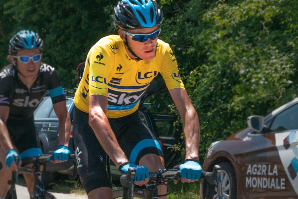 Tour-de-France-Chris-Froome-cycling-yellow-jersey